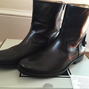 Frye Melissa Button Zip Short - Black Leather 8.5